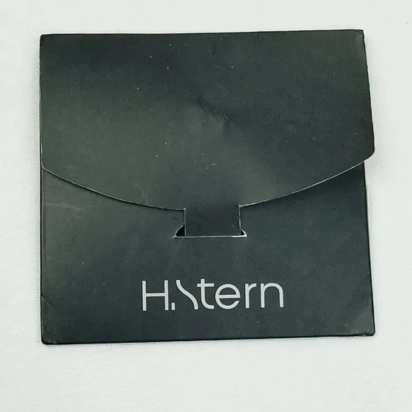 H. Stern Pewter The Penguin Charm Pendant. 1/2". New - Picture 2 of 10